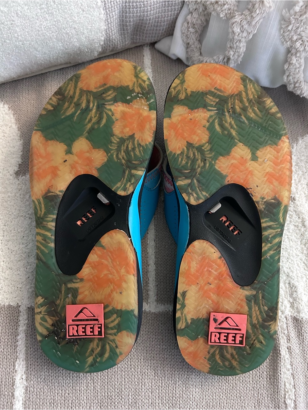 Reef Fanning Blue and Black Floral Flip Flop Sandals - Picture 5 of 5